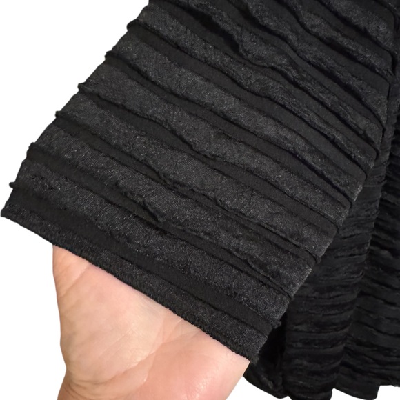 ❤️GORGEOUS St. Tropez Black Embellished Top   PLUS 2X     #O - Picture 5 of 7